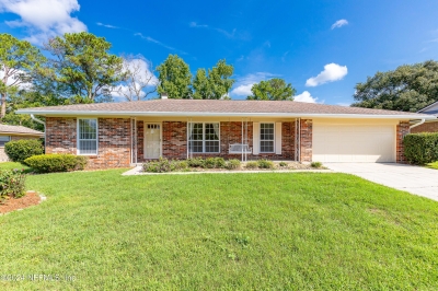 1702 Debbie Lane, Orange Park, FL