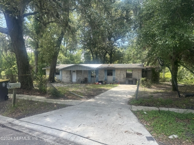 8524 Lincrest Drive, Jacksonville, FL