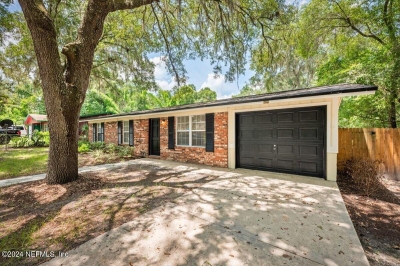 1628 Harring Street, Green Cove Springs, FL