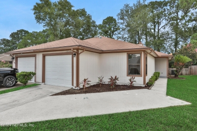 10763 Ironstone Drive, Jacksonville, FL