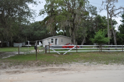 107 Riverside Trail, Satsuma, FL