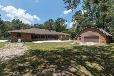 2849 Blackberry Avenue, Middleburg, FL