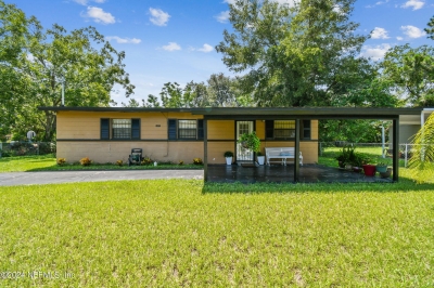 8524 Howell Drive, Jacksonville, FL