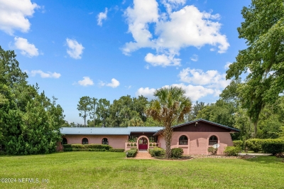 114 E Camelot Drive, Palatka, FL