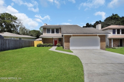 11319 Trotting Horse Lane, Jacksonville, FL