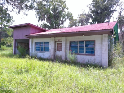 435 W River Road, Palatka, FL