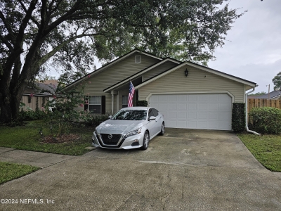 8457 Sugartree Drive, Jacksonville, FL