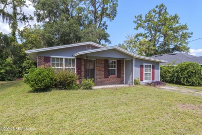 1014 Walnut Street, Green Cove Springs, FL