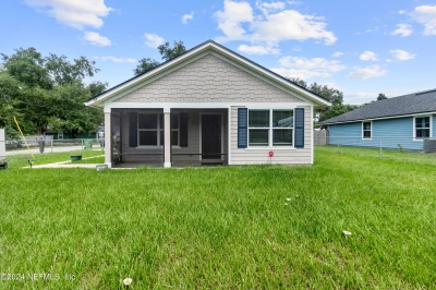 111 James Street, Palatka, FL