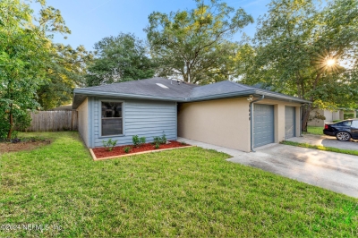 5646 Pinehill Lane, Jacksonville, FL