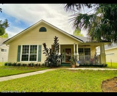 612 Paradise Court, Atlantic Beach, FL