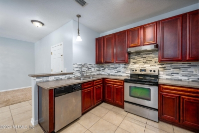 8227 Lobster Bay Court, Jacksonville, FL