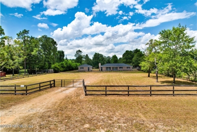 5684 Maverick Road, Middleburg, FL