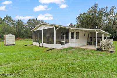 209 Breezeway Avenue, Satsuma, FL