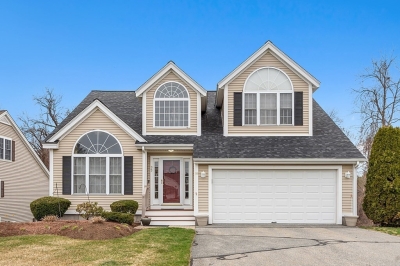 33 St Andrews Way, Chelmsford, MA 