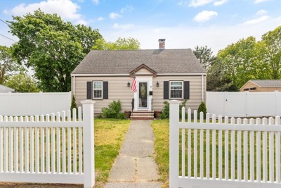 9 Griffin Road, Peabody, MA 