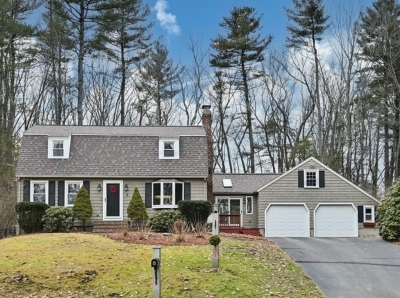 8 Bridle Road, Chelmsford, MA 