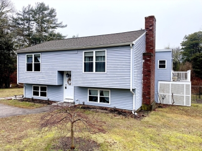 8 Scraggy Neck Rd. Ext, Bourne, MA 