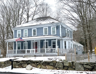 18 Milford Street, Medway, MA 