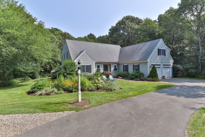 18 Willow Nest Lane, Falmouth, MA