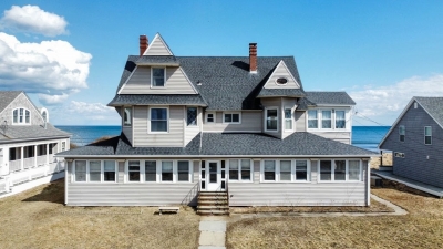 154 North End Boulevard, Salisbury, MA