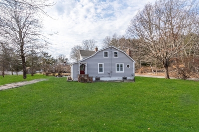 78 Dudley Road, Oxford, MA 