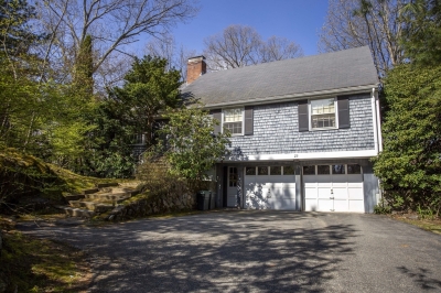 23 Covey Hill Road, Reading, MA 