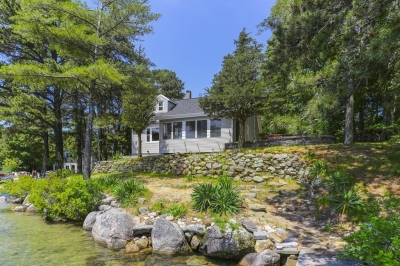 18 Scarlet Drive, Plymouth, MA 