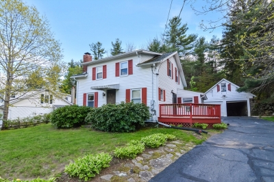 727 Pleasant Street, Paxton, MA