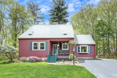 5 Stanley Road, Medway, MA 