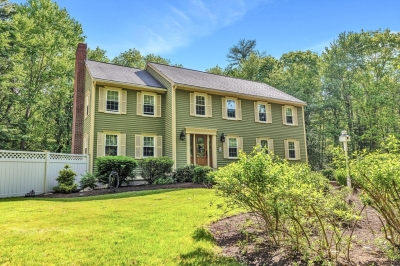 3 Colleny Drive, Bedford, NH 