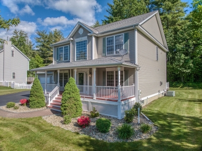 37 Greenfield Pkwy, Bedford, NH 