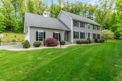 45 Windsor Lane, East Longmeadow, MA 