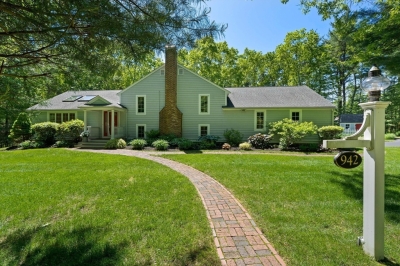 942 Forest St On Carriage Hill Way, Marshfield, MA