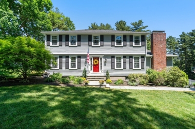18 Indian Hill Road, Medfield, MA