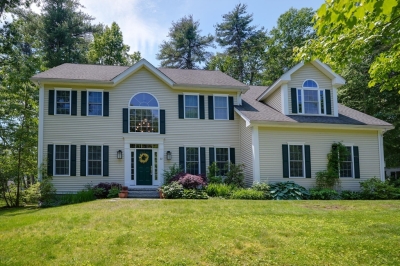 22 Squirrel Hill Road, Acton, MA