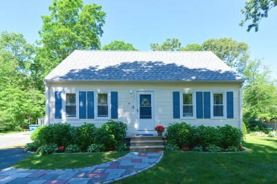 50 Clearwater Drive, Falmouth, MA