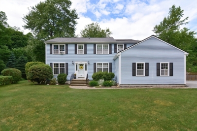 77 Timber Lane, Holden, MA