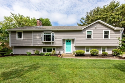 21 Worrall Road, Plymouth, MA