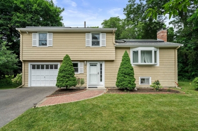 6 Valley View Road, Wayland, MA 