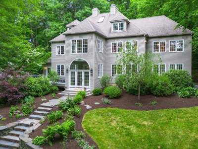 22 Indian Pipe Lane, Amherst, MA