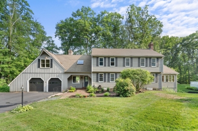 94 Newtown Road, Acton, MA
