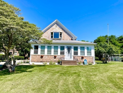 21 Alden Street, Plymouth, MA