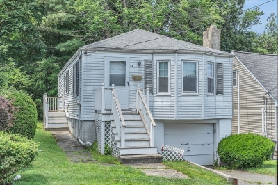 44 Lakeview Terrace, Waltham, MA