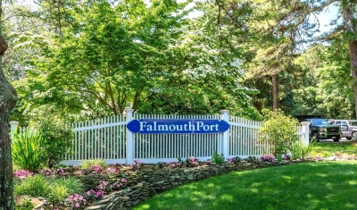 203 Vineyard Gate, Falmouth, MA