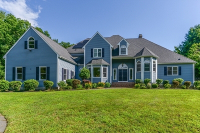 2 Nirvana Way, Medway, MA