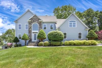 18 Hayden Lane, Franklin, MA