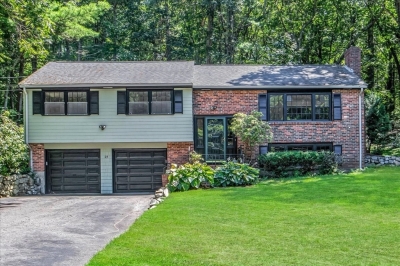 25 Hillcrest Road, Medfield, MA