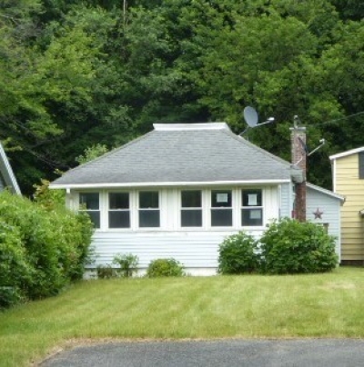 24 Country Club Avenue, Adams, MA