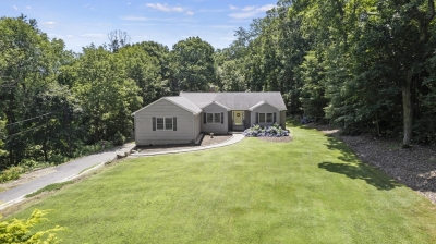 29 Griggs Road, Sutton, MA